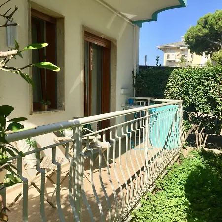 Piccolo Moderno Sulla In Centro
