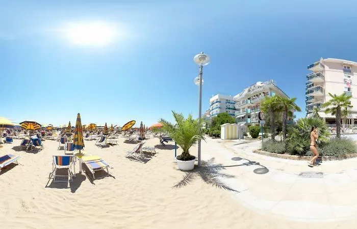 Piccolo Moderno Sulla In Centro * Lido di Jesolo